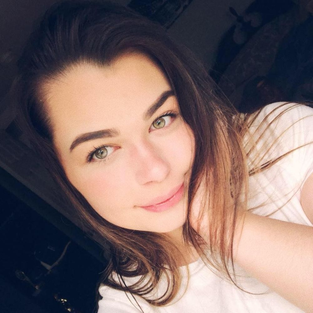 Meet your Posher, Sydni